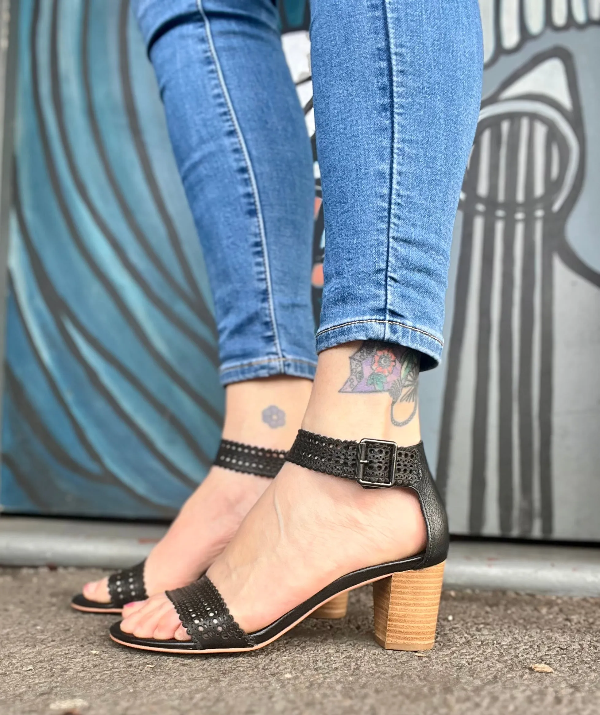 Cosmal Heels - Black & Natural