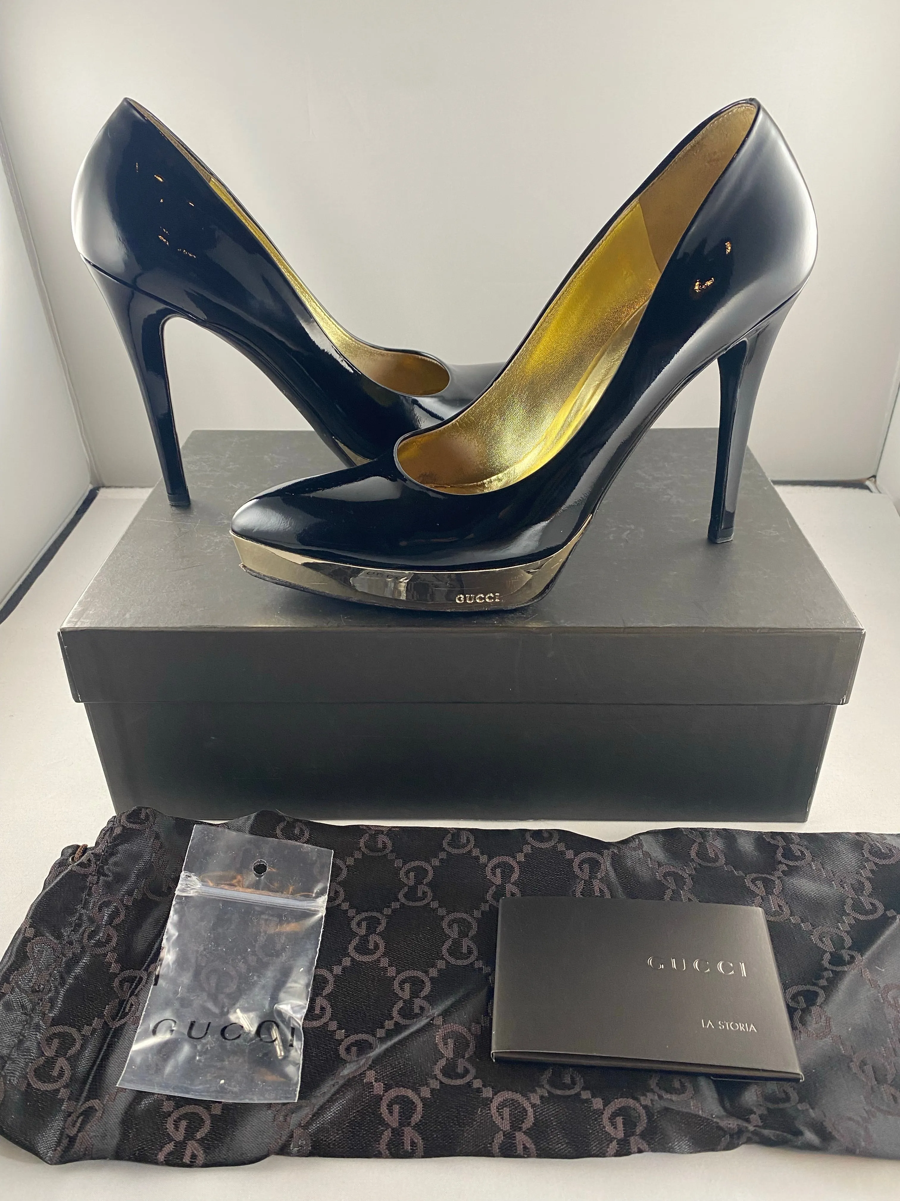 Iconic Gucci - Black Patent Pointed Toe Platform Pumps - US 8