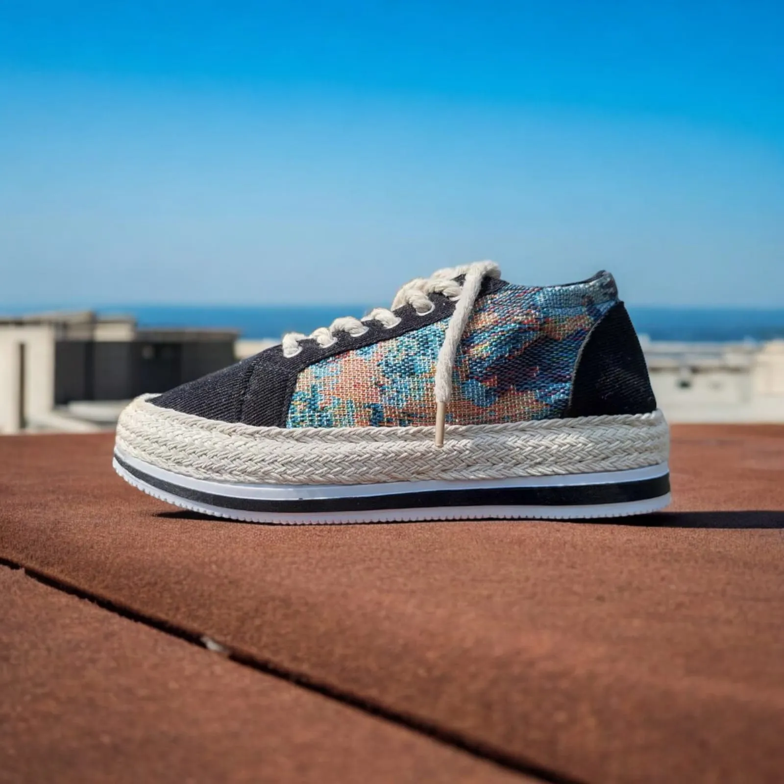 Premium Quality Men Casual Shoes (Code: 1658)