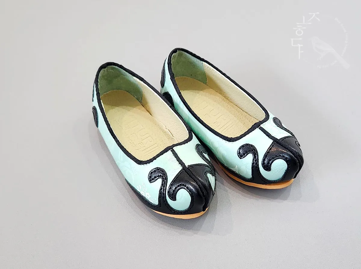 Traditional Baby Boy Hanbok Shoes in Mint & Black