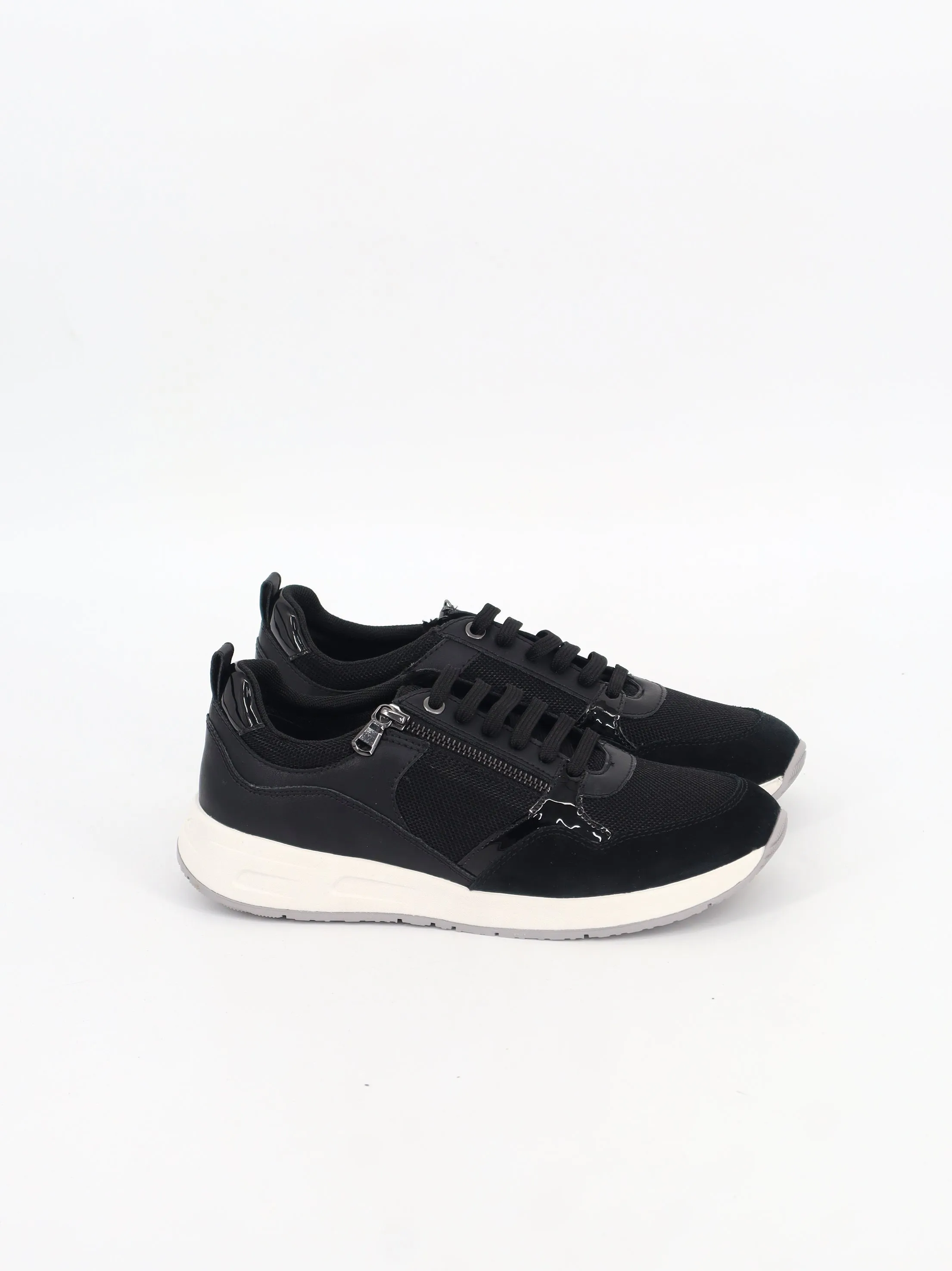 Women's Textured Casual Sneakers,Black